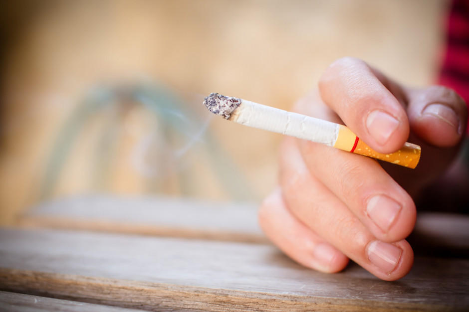 fot. shutterstock Naukowcy: Palenie tytoniu przyspiesza starzenie