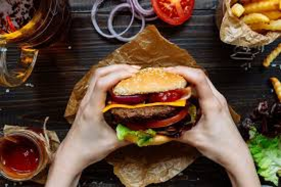 fot. shutterstock Zakaz handlu zaszkodził sieciom fast-food