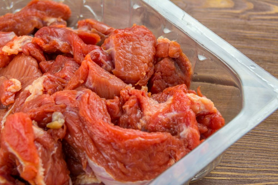 fot. shutterstock.com Szef słowackiej służby weterynaryjnej: Polska wołowina z chorego bydła trafiła do restauracji i szkół