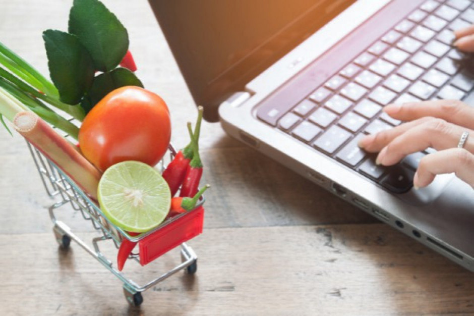 fot. shutterstock Jeszcze przez lata formuła e-grocery nie będzie w stanie wygrać z zakupami offline