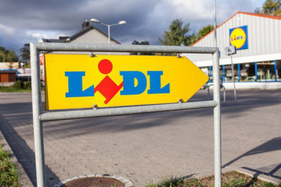 Fot. Shutterstock Lidl kusi pracowników podwyżkami