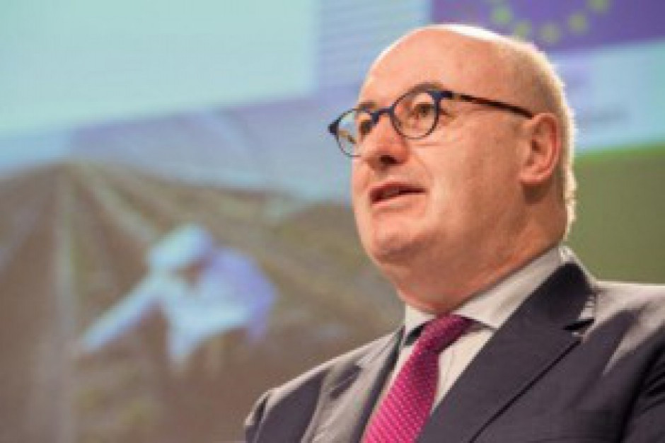 Komisarz UE ds. rolnictwa i rozwoju wsi: musimy utrzymać budżet dla rolnictwa