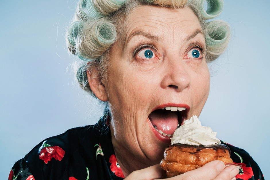 fot. shutterstock Braku mięsa w diecie nie należy rekompensować słodyczami