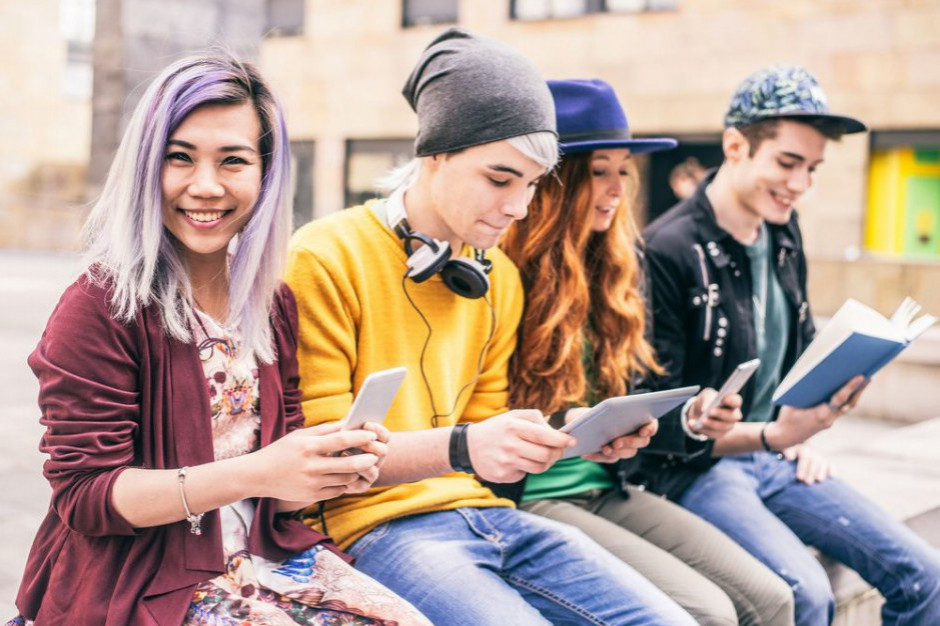 fot. shutterstock Apel UOKiK do Apple i Google o zmiany w wykorzystywaniu danych klientów