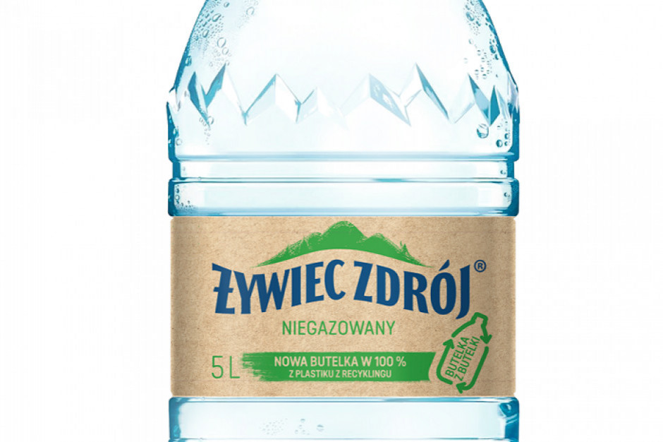 fot. materiały prasowe Żywiec Zdrój wprowadza butelkę wyprodukowaną w 100% z tworzywa PET, pochodzącego z recyklingu
