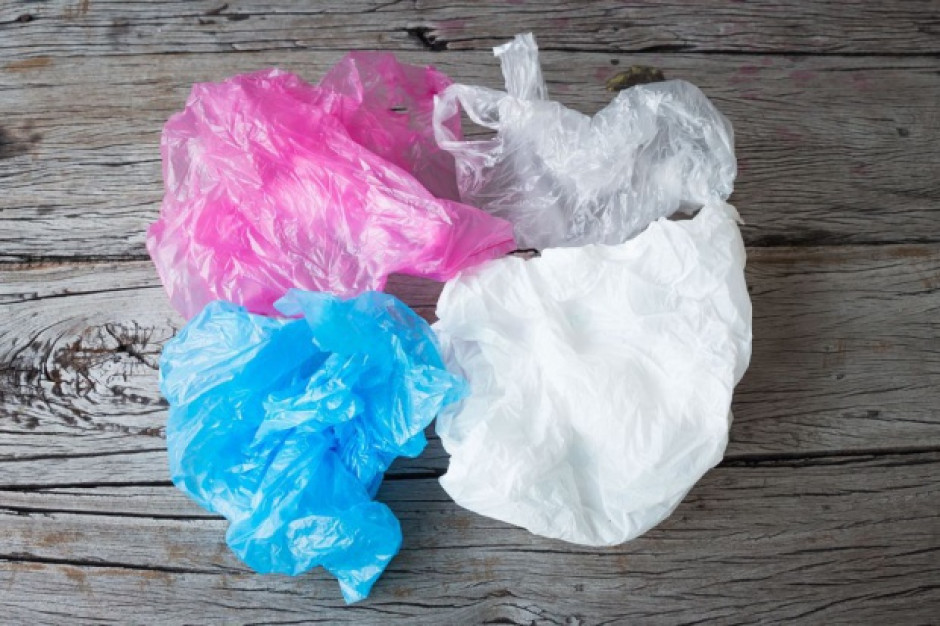 Fot. Shutterstock Od września więcej foliówek może być objętych opłatą recyklingową