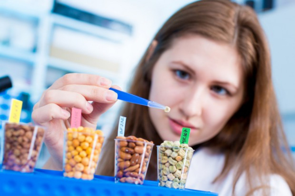 fot. shutterstock Parlament Europejski poparł przepisy zakazujące sprzedaży produktów podwójnej jakości