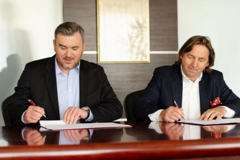 Jakub Nowak i Jarosław Mazurek fot. materiały prasowe Jantoń z kolejną umową na wyłączność z polską winnicą