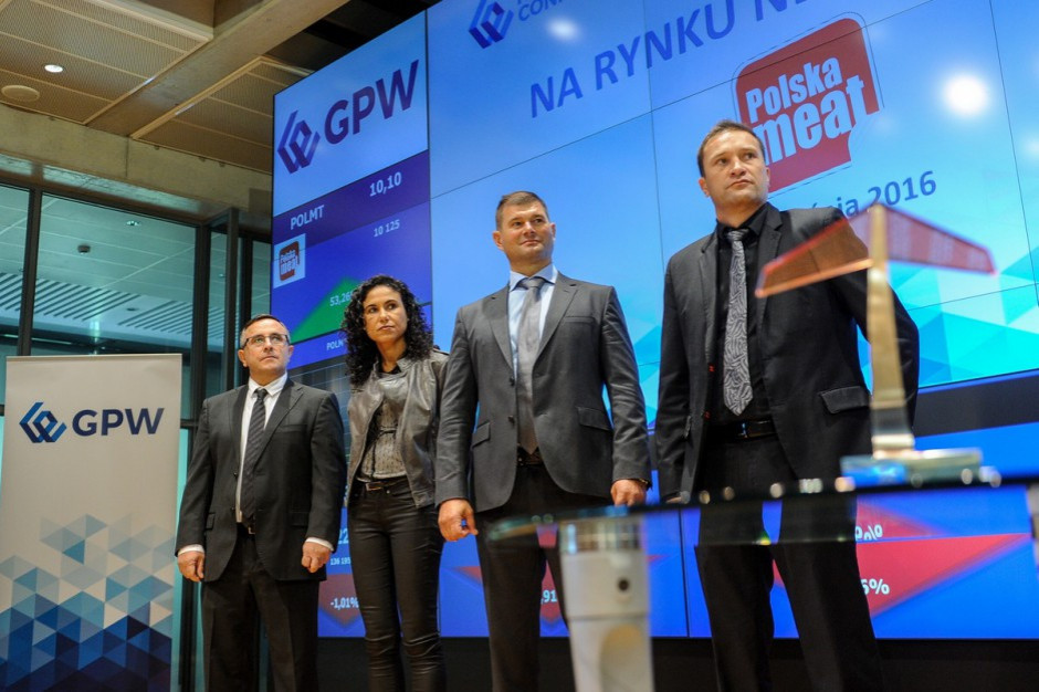 Prezes Zarządu Polska Meat SA Sebastien Guyon oraz członkowie rady nadzorczej Marta Serrat Creixans, Sławomir Samonek i Inacio Pedrosa podczas debiutu spółki na rynku NewConnect warszawskiej GPW w 2016 r., fot. PAP/Marcin Obara Polska Meat podsumowała pierwszy kwartał 2019