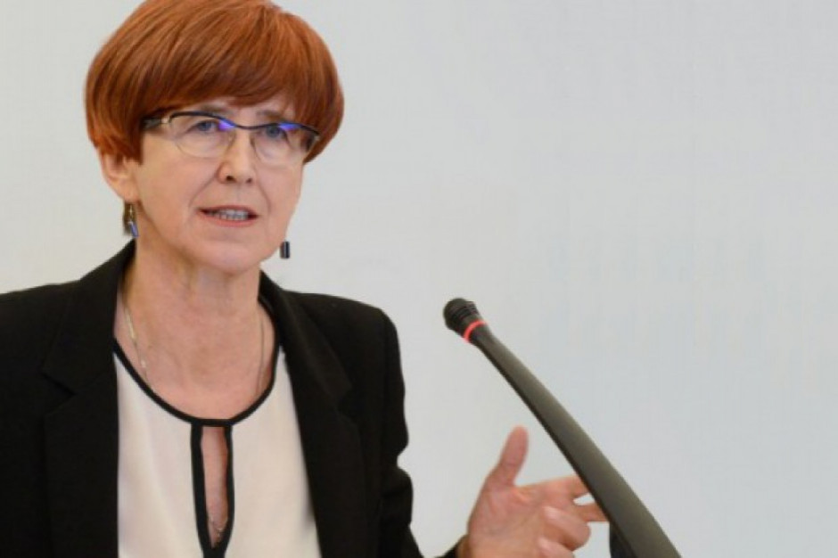 Elżbieta Rafalska Rafalska: Proponujemy minimalne wynagrodzenie od 2020 r. na poziomie 2450 zł