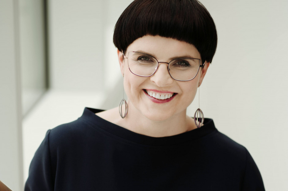 Magda Dybska-Tabor, Dyrektor HR dla grupy spółek Danone w Polsce, krajach bałtyckich i krajach nordyckich Danone przekazuje akcje swoim pracownikom