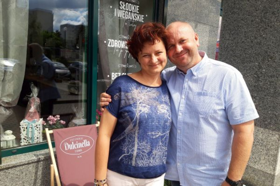 Aneta i Paweł Wojtunik fot. portalspozywczy.pl Casualowy piątek: O tym jak zamienić doświadczenia z CBA i ABW na cukiernię (zdjęcia)