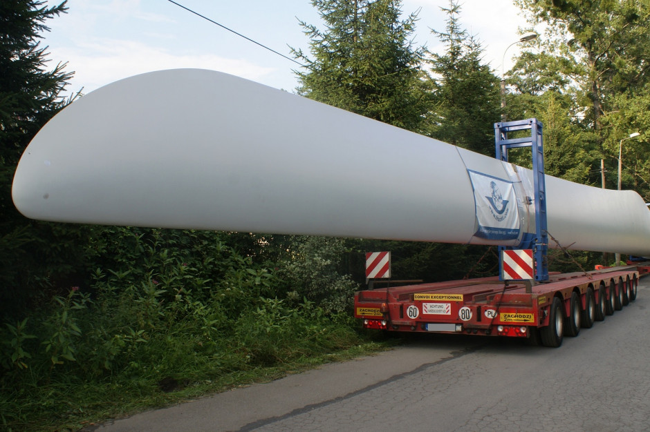 fot. materiały prasowe Transporty project cargo do Japonii – Fracht FWO dostarczył 48-tonową prasę