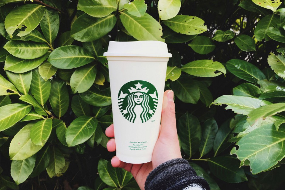 fot. materiały prasowe Starbucks podsumowuje lato, szuka nowych eko rozwiązań