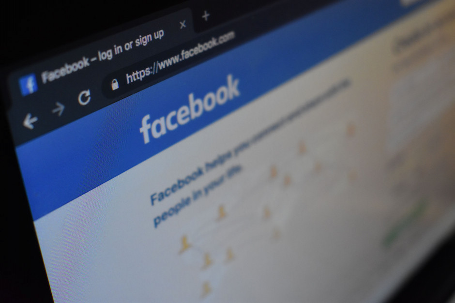 fot. shutterstock Facebook rozważa ukrycie liczby polubień pod postami