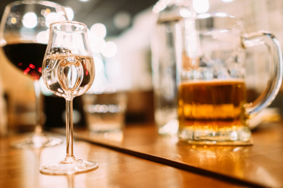 fot. Shutterstock Branża spirytusowa zadowolona z deklaracji ministra rolnictwa ws równej akcyzy na alkohol, ma gotowe rozwiązanie