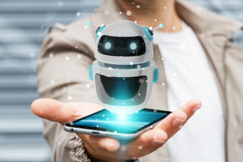fot. Shutterstock Chatboty rozpychają się w rekrutacji pracowników