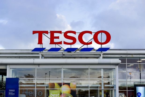 fot. shutterstock Hipermarkety kompaktowe i mniejszy asortyment. Tesco nie ustaje w restrukturyzacji