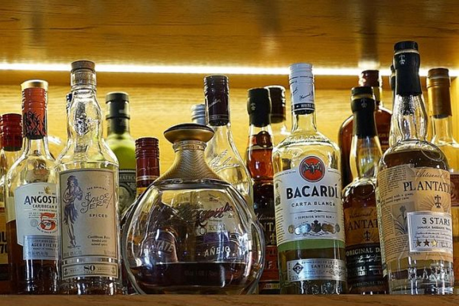 fot. pixabay.com Firmy alkoholowe i działania CSR. Konflikt interesów czy odpowiedzialna strategia?