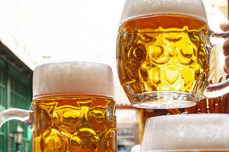 fot. shutterstock Polacy nie kojarzą piwa jednoznacznie z alkoholem (badanie)