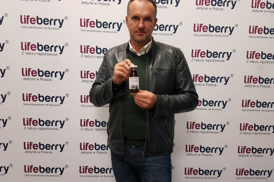 Arkadiusz Legucki, producent borówki i soków właściciel gospodarstwa LifeBerry Lifeberry - soki przecierowe z borówki nowością na rynku