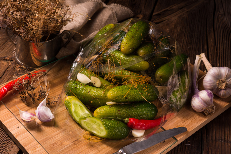 W menu podlaskich urzędników mają pojawić się m.in. ogórki i kapusta kiszona, fot. shutterstock Podlaskie: Tradycyjne produkty w menu kateringu samorządu województwa