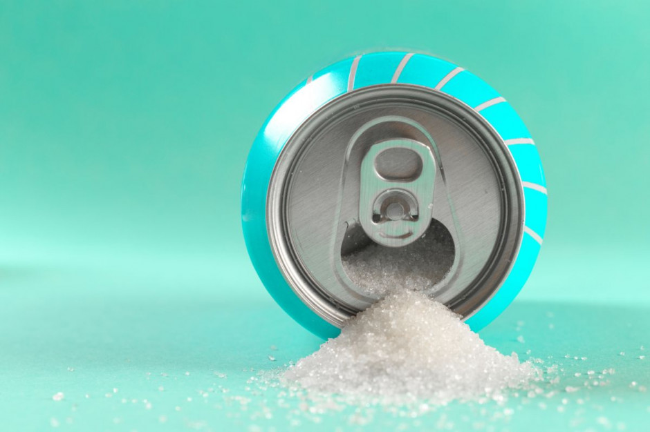 fot. shutterstock Ekspert: opłata cukrowa zwróci uwagę konsumentów na zawartość cukru w napojach