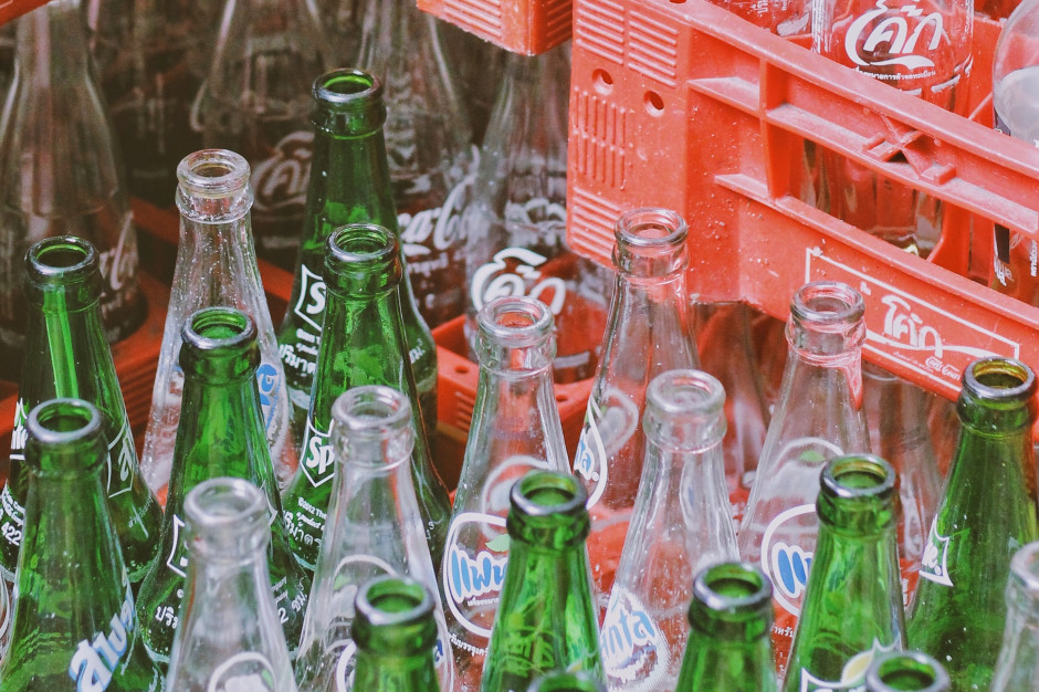 Podatek cukrowy zagrożeniem dla producentów napojów owocowych; fot. unsplash.com Podatek cukrowy: czy w Polsce powtórzy się scenariusz brytyjski i duński?