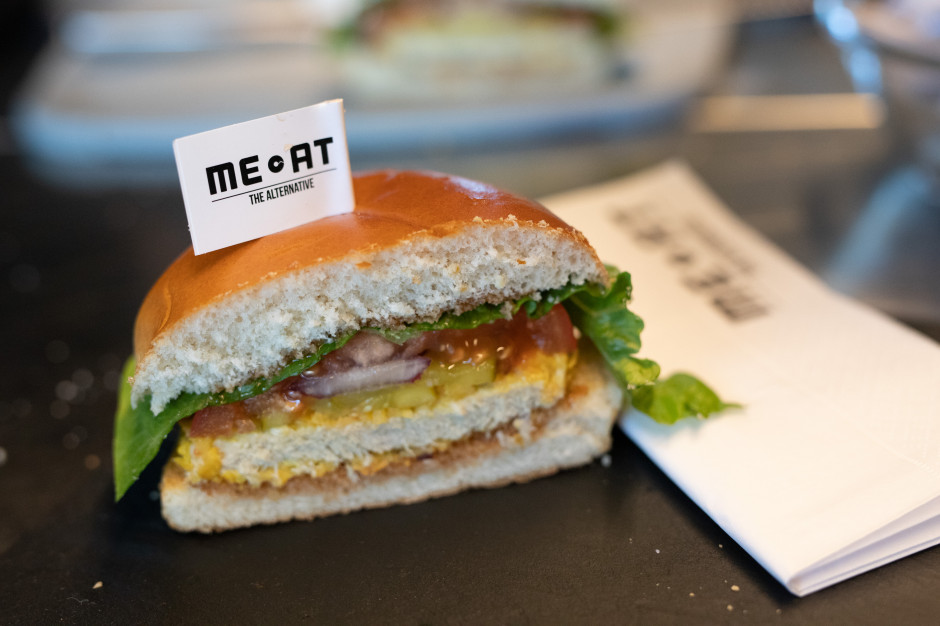 Holenderski Vion obiecuje, że wyprodukuje zamienniki mięsa dwukrotnie taniej niż Beyond Meat. fot. mat. pras. Kto zagospodaruje rynek zamienników mięsa w Polsce?