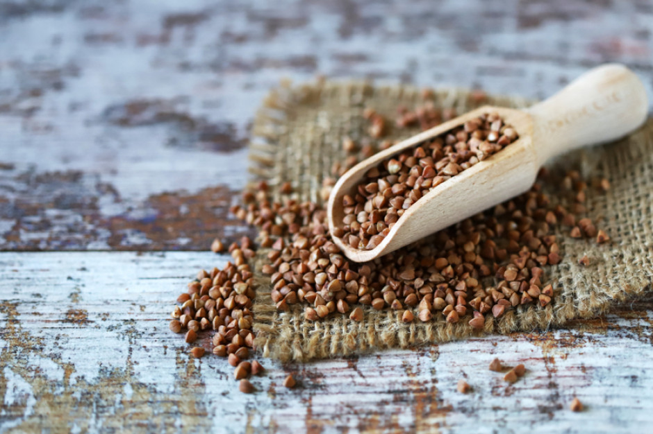 W planach są m.in. dodatkowe badania kasz, płatków i mąki, związane z doniesieniami o obecności glifosatu w produktach zbożowych ; fot. shutterstock GIS: W 2020 r. badanie ok. 80 tys. próbek żywności pod kątem glifosatu