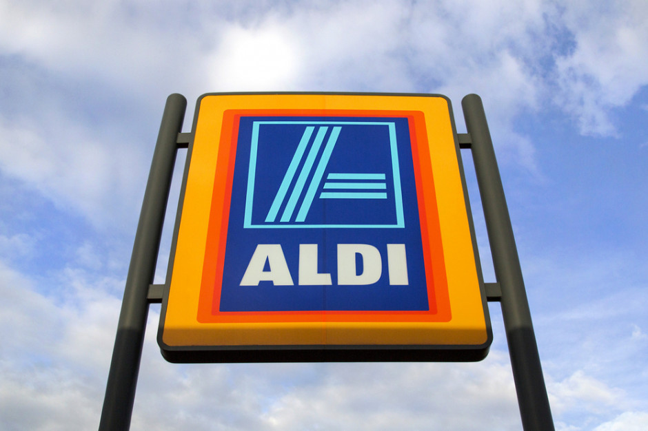 Aldi wycofało mięso z kurczaka na pulpety Roldrob; fot. shutterstock Salmonella w mięsie z kurczaka Roldrob sprzedawanym w sklepach Aldi