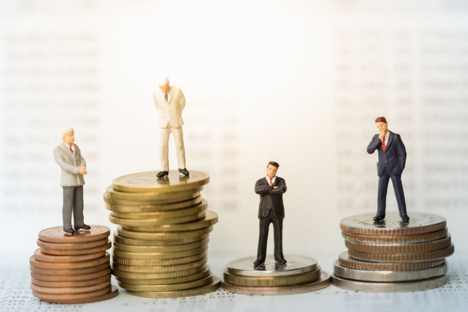 Forbes opublikował coroczny ranking "100 najbogatszych Polaków". W zestawieniu nie zabrakło właścicieli firm z branży spożywczej i handlowej/ fot. shutterstock 100 Najbogatszych Polaków 2020 - przedstawiciele branży spożywczej i handlowej na liście!