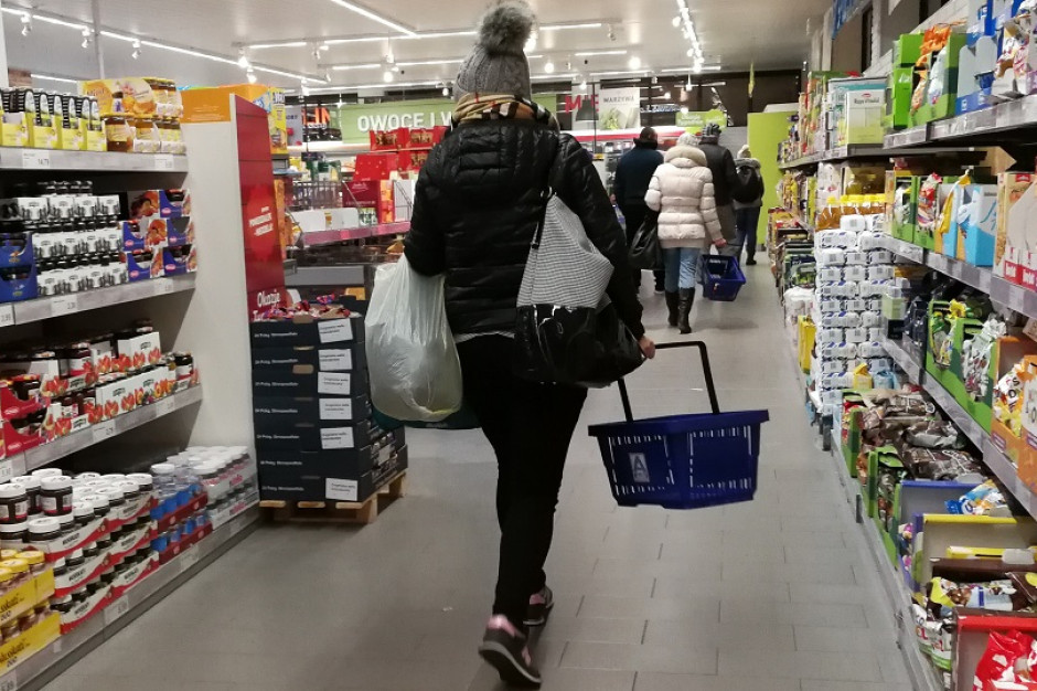 Sklepy i stacje mają coraz większy problem z kradzieżami; fot. mat. pras. Polacy coraz częściej kradną w sklepach i na stacjach paliw