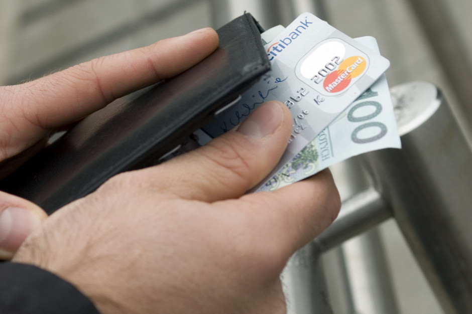 Analiza Polskiego Instytutu Ekonomicznego; fot. shutterstock.com Analiza: nieterminowe płatności zagrożeniem dla ponad połowy polskich firm