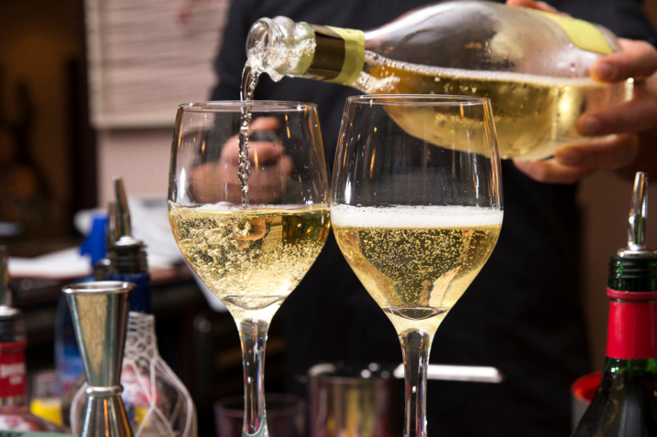 rynek win musujących (w tym prosecco) wzrósł o 21 proc. w 2019 r. fot. Shutterstock Wina musujące pociągnęły w górę cały rynek wina w 2019, ale w kolejnych latach będzie gorzej
