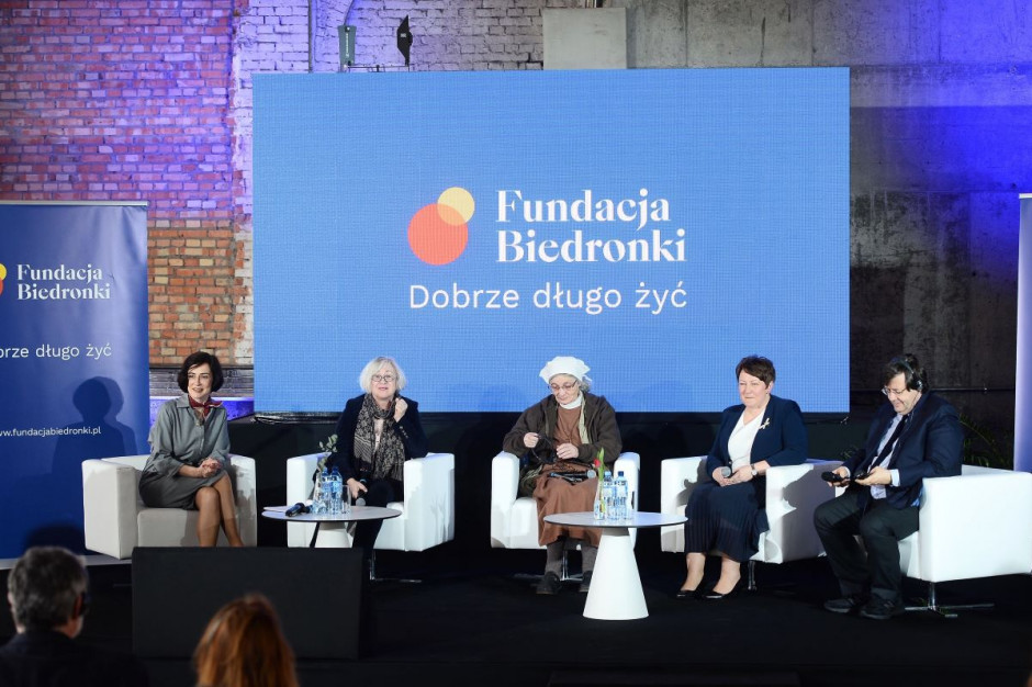 Biedronka założyła fundację wspierającą seniorów, fot. materiały prasowe Biedronka zakłada fundację wspierającą seniorów