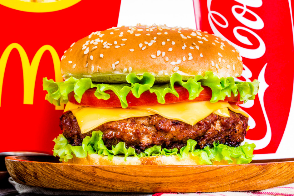 McDonald's postanowił o zamknięciu wszystkich lokali w Wielkiej Brytanii i Irlandii, fot. shutterstock McDonald's: Zamknięcie lokali sieci budzi obawy producentów wołowiny
