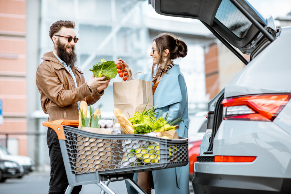 W dobie pandemii spadł odsetek Polaków, którzy jedzą mało warzyw i owoców, fot. shutterstock Podczas pandemii Polacy odżywiają się nieco lepiej niż zwykle (badanie)