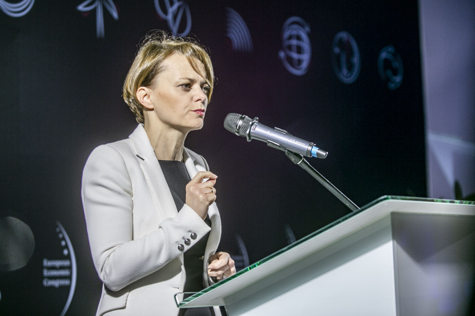 Jadwiga Emilewicz - Prace nad kolejną specustawą na pewno potrwają "do końca tygodnia", fot. PTWP Emilewicz: Do końca tygodnia prace nad kolejną tarczą antykryzysową