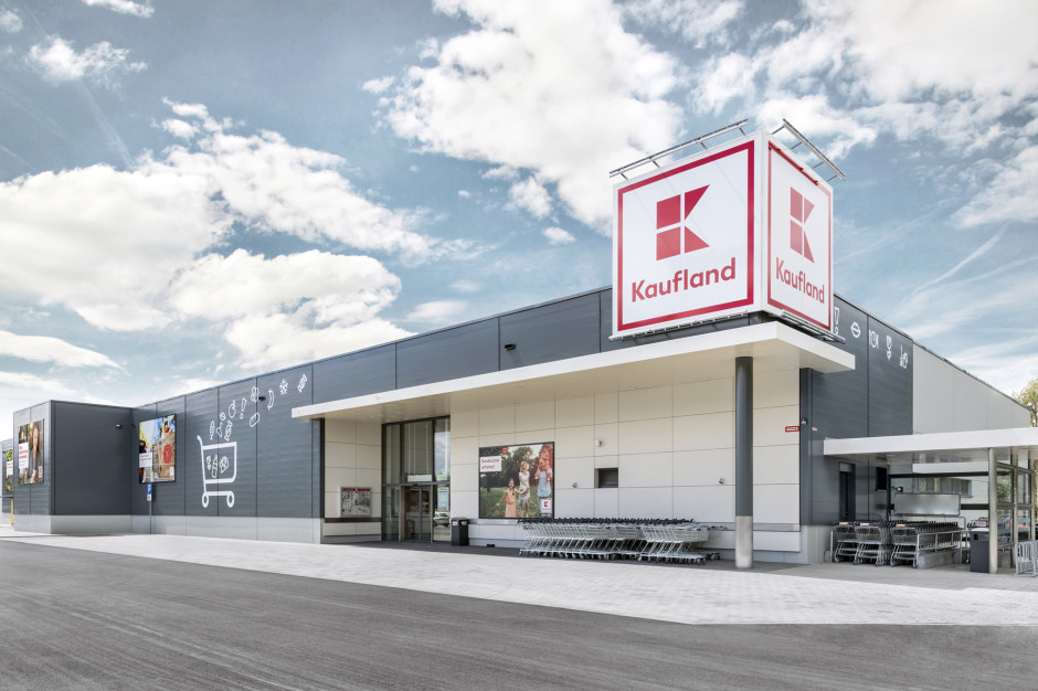 Paczki z żywnością dla ponad 100 rodzin. Kaufland wsparł Fundację Szkoła Na Widelcu, fot. materiały prasowe Paczki z żywnością dla ponad 100 rodzin. Kaufland wsparł Fundację Szkoła Na Widelcu