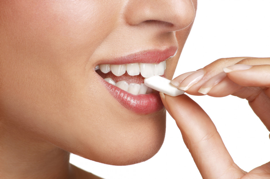 Konsumenci coraz chętniej sięgają po produkty funkcjonalne fot. Shutterstock Konsumenci coraz chętniej sięgają po funkcjonalne gumy do żucia