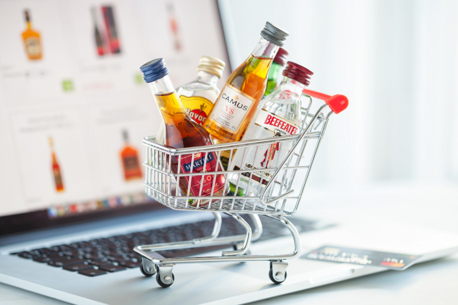 Wszystkie sektory branży alkoholi chcą zmian w prawie i zgody na sprzedaż internetową