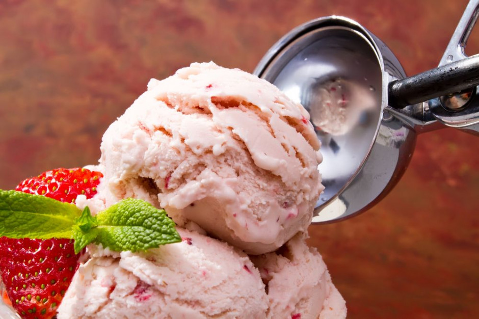 Rozpoczął się sezon na lody, ale przez koronawirusa jest inny niż poprzednie fot. Shutterstock Lody z niecierpliwością czekają na odmrożenie