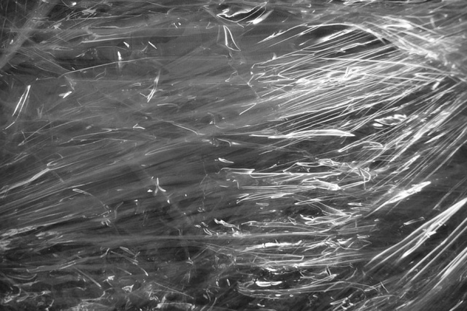 fot. pixabay.com/Monsterkoi Wskutek koronawirusa rośnie produkcja plastików jednorazowego użytku