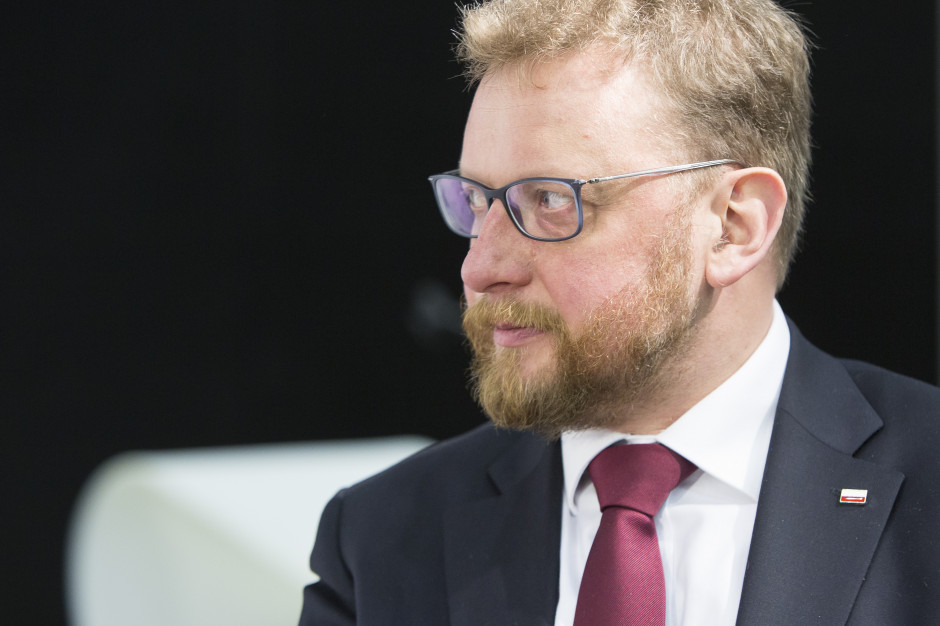Łukasz Szumowski: Epidemia COVID-19 przechodzi w stan równowagi, fot. PTWP Szumowski: Niewłaściwe noszenie maseczek to duże ryzyko