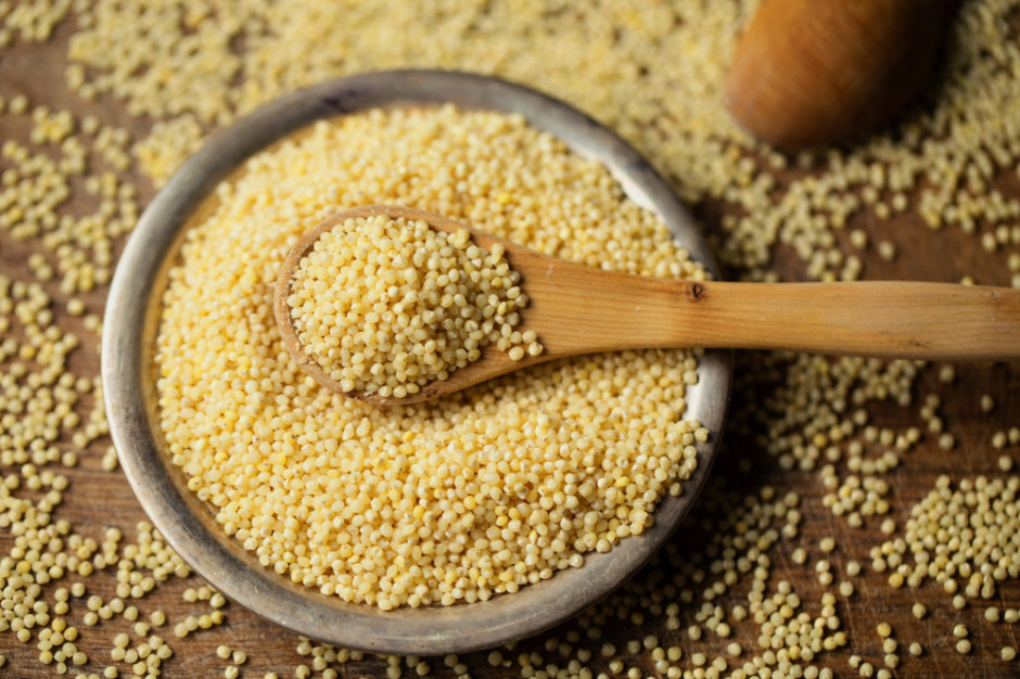 W niektórych kaszach jaglanych wykryto pozostałości glifosatu 46-krotnie przekraczające obowiązujące normy; fot. shutterstock FoodRentgen zbadał pozostałości glifosatu w kaszach jaglanych