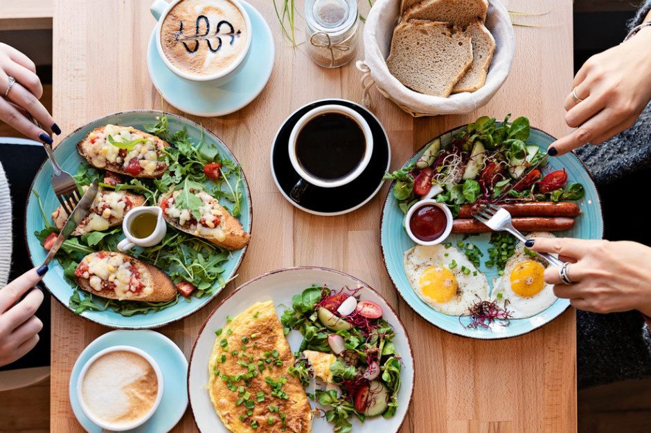 MR: Nie ma obowiązku używania jednorazowych sztućców w gastronomii, fot. shutterstock MR: Nie ma obowiązku używania jednorazowych sztućców w gastronomii
