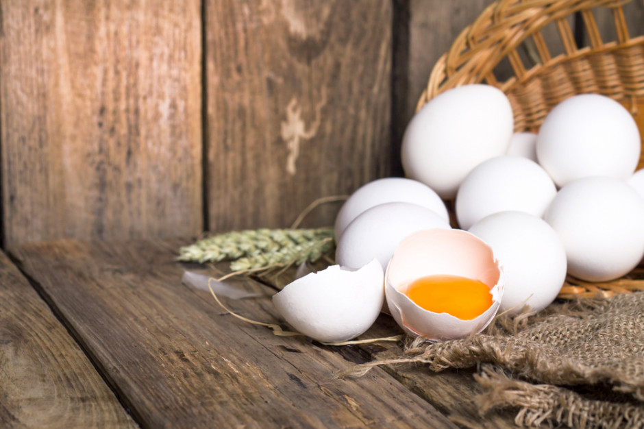 Białe jaja wracają do Tesco fot. Shutterstock Białe jaja wracają po ponad 40 latach na półki Tesco