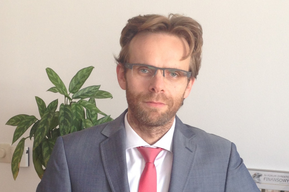 Jacek Kostka, Dyrektor Finansowy Hochland Polska Hochland kupił grunty i lokale przemysłowe w Kaźmierzu