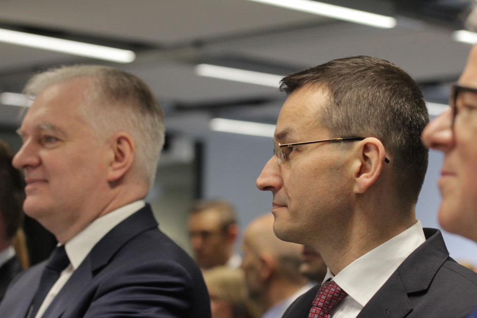 Mateusz Morawiecki: Dziś mogę spokojnie spojrzeć w lustro, bo decyzje rządu dot. obostrzeń były właściwe. fot. PTWP Premier: Dziś wiemy, że decyzje rządu w sprawie obostrzeń były właściwe